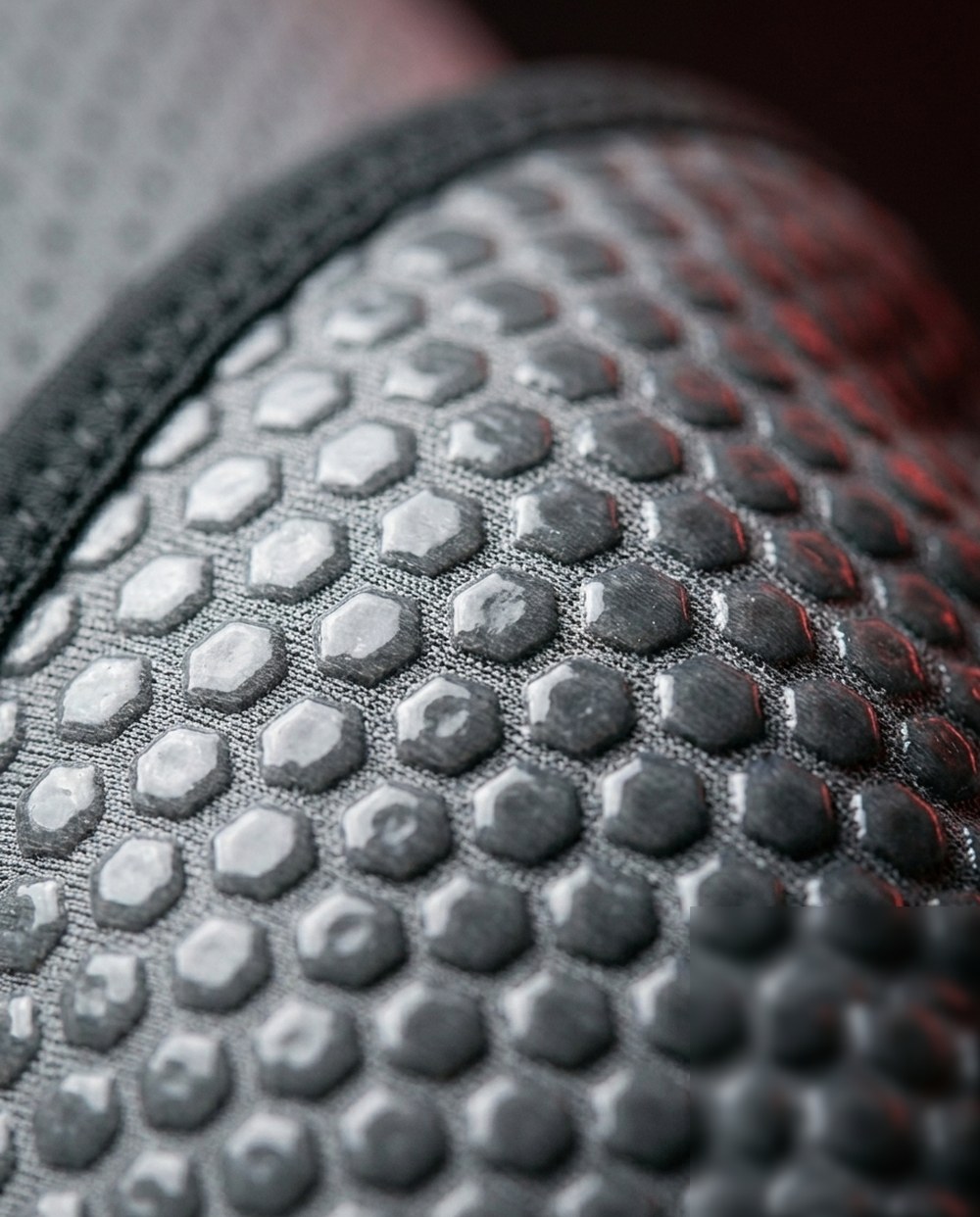 3D honeycomb silicone grip