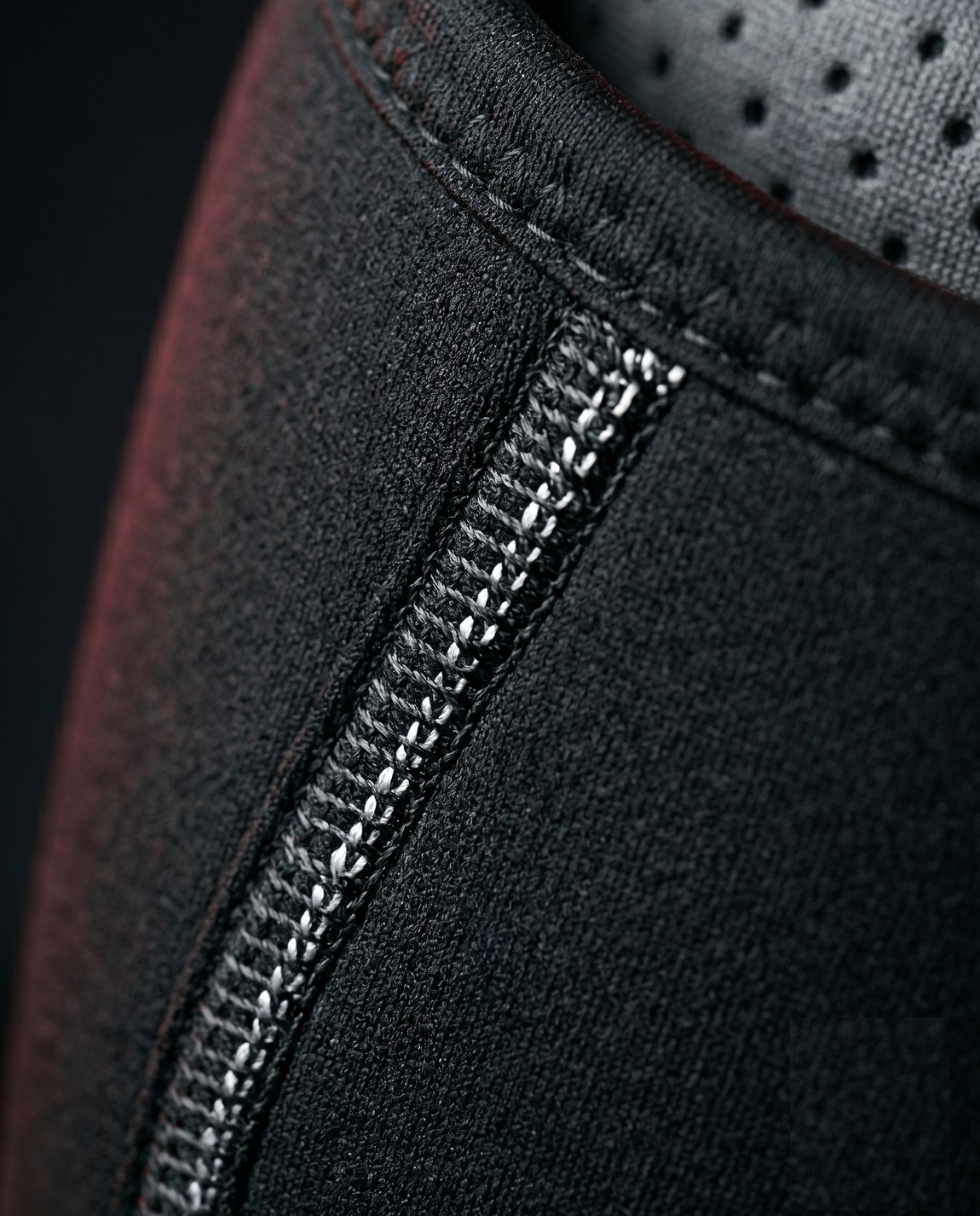 7mm NBR/SBR neoprene detail and triple flatlock stitching